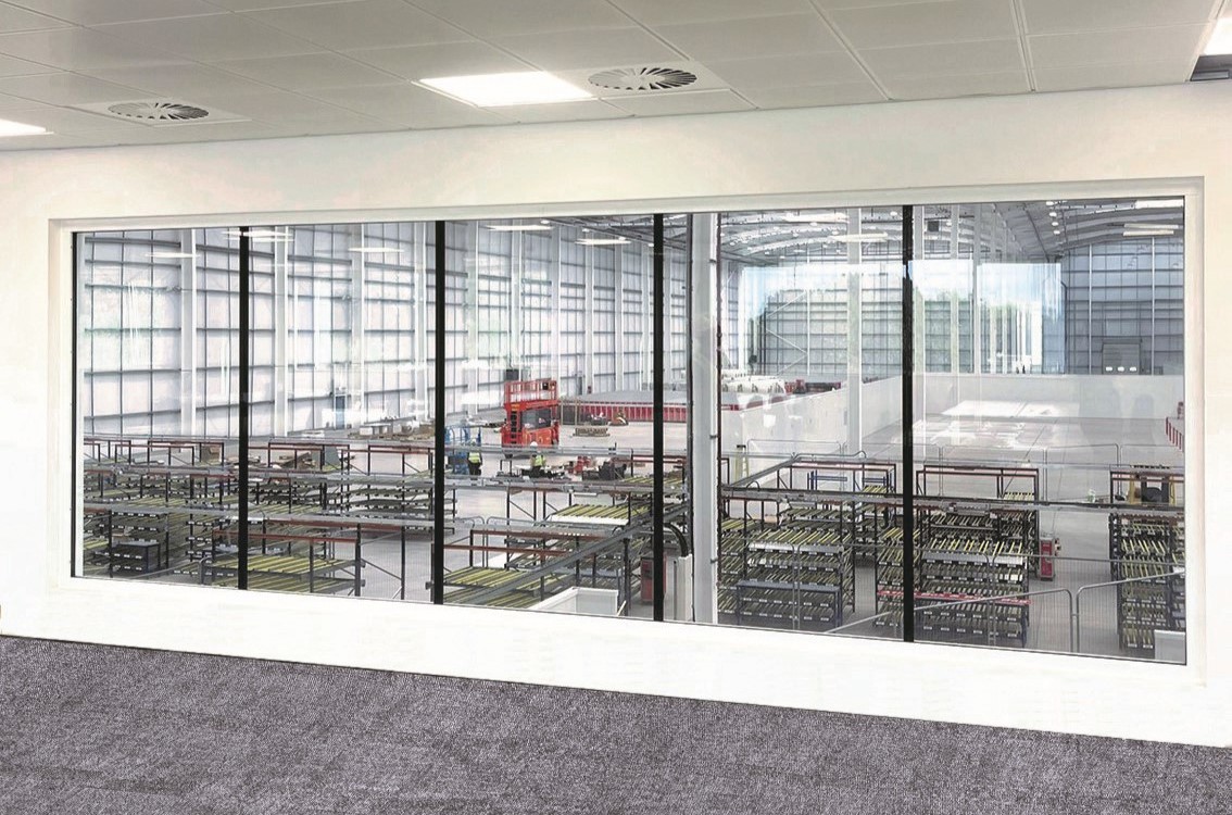 Promat SYSTEMGLAS® F1 meets glazing vision inside airline’s pioneering new operations centre