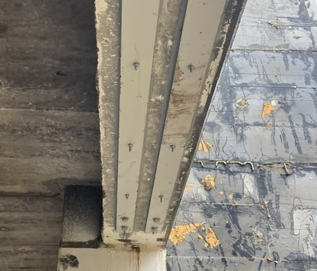 Brandwerend beschermen van versterkte betonconstructies