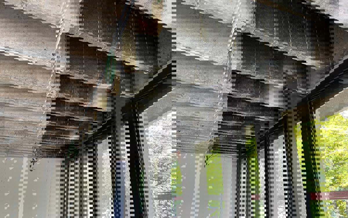 Brandwerend beschermen van versterkte betonconstructies