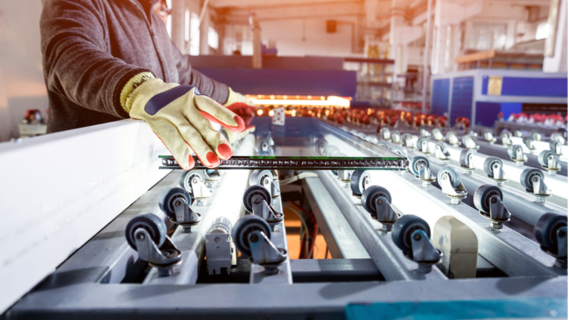 Global insulation services and support for glass manufacturers